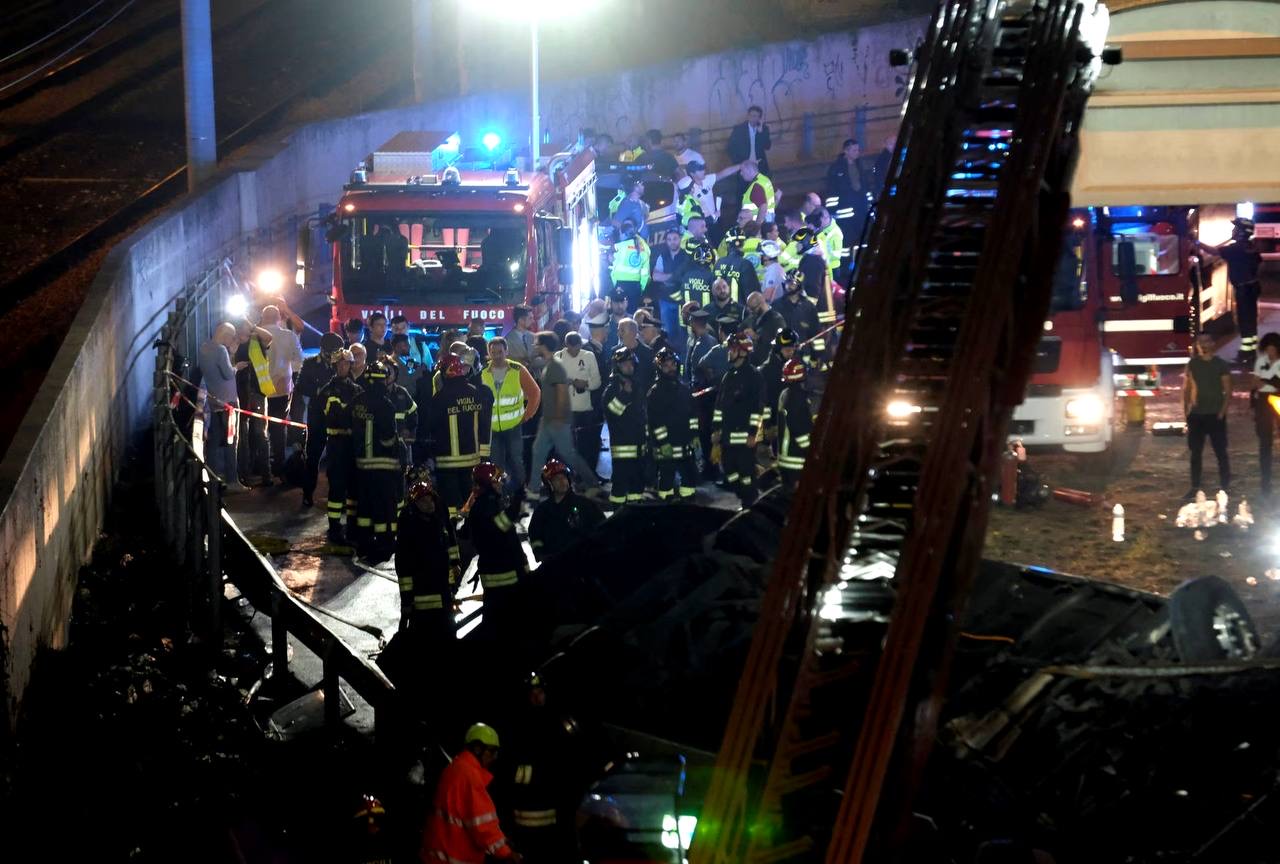 Bus crash claims 21 lives and leaves 18 injured near Venice 